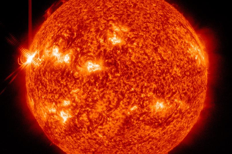 ثلاثة انفجارات ضخمة على الشمس خلال 24 ساعة